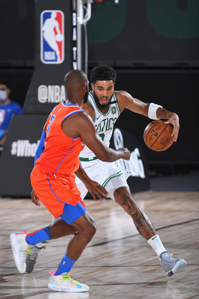 体育走进省体：相约绿茵 点亮梦想